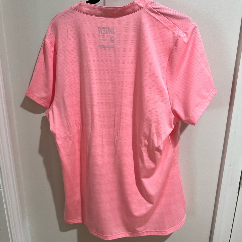 Women’s polo - Picture 2 of 3